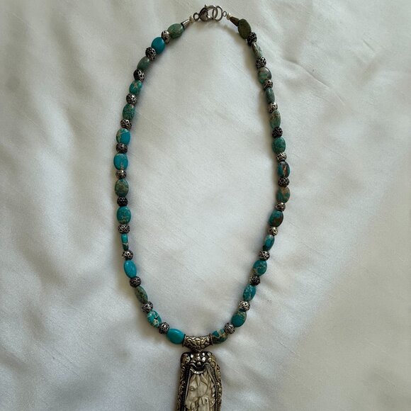Turquoise Necklace w/ Carved Bone Horse Head Pendant 31 inches in Length - Picture 7 of 9